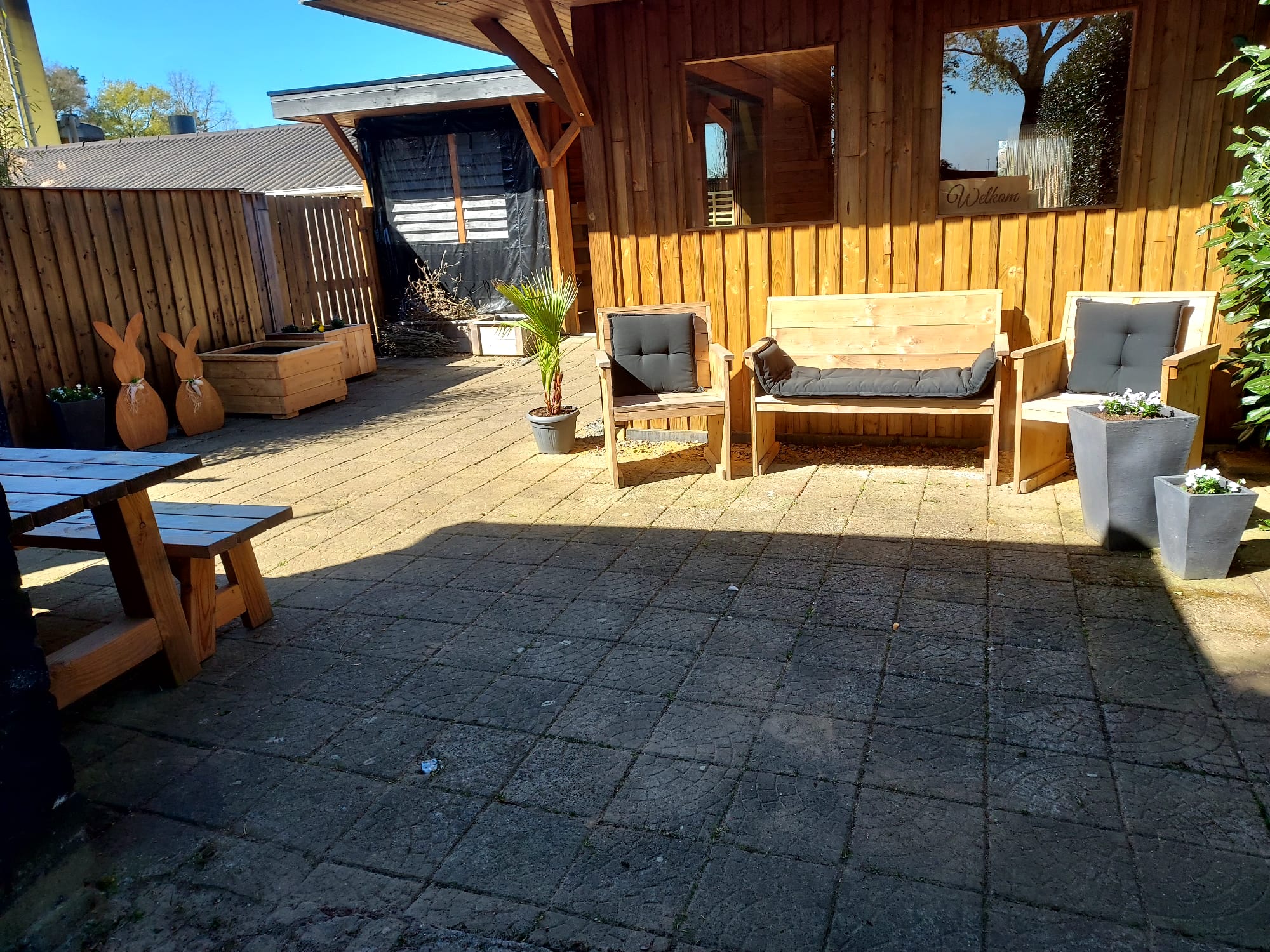 We stellen ons graag aan u voor.